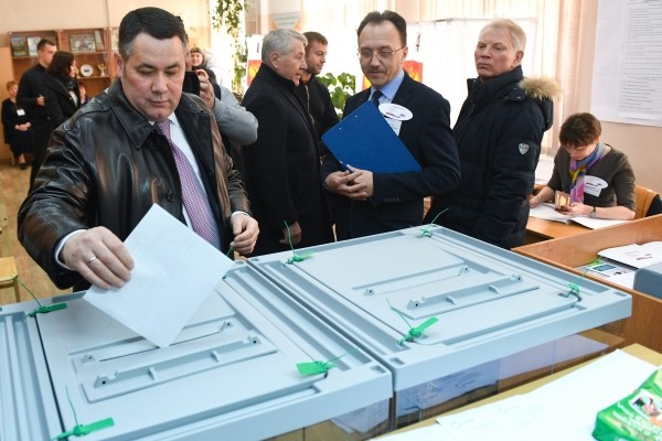  Губернатор Игорь Руденя проголосовал на выборах Президента страны