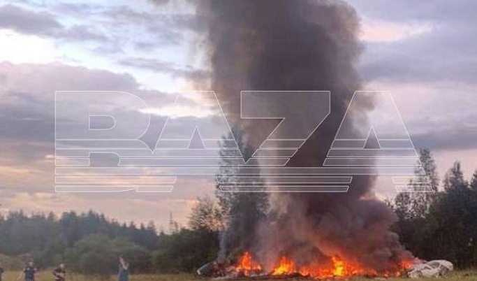 На месте крушения самолета в Тверской области обнаружили тела 8 погибших