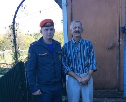 Мужчина, рискуя собственной жизнью, спас человека в Тверской области
