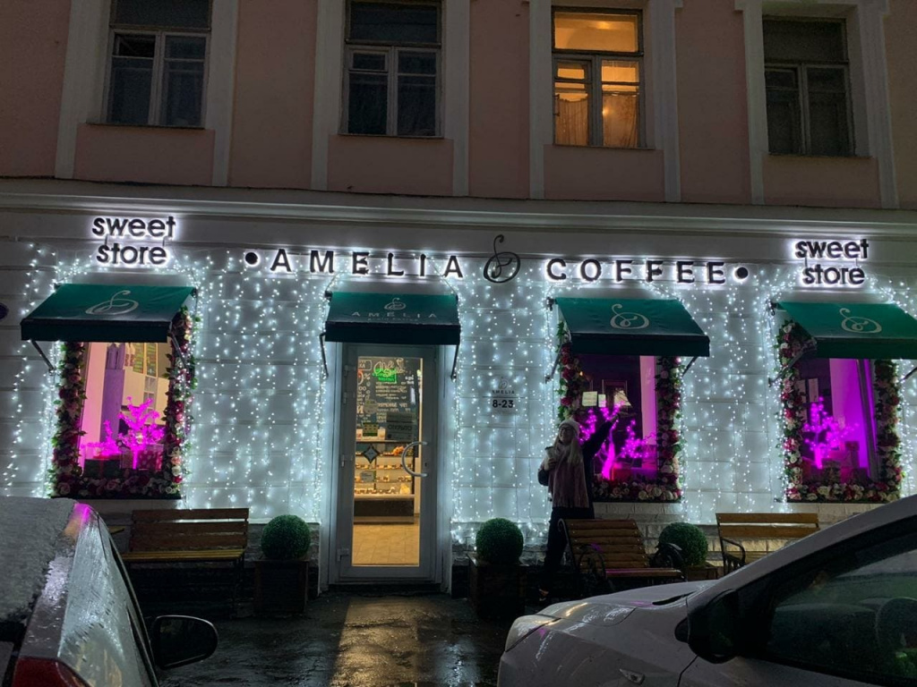 В Твери стали известны победители конкурса на лучшее новогоднее оформление кафе и магазинов
