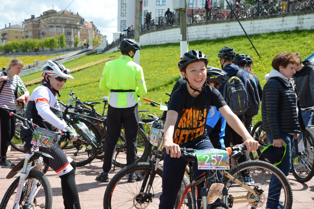В Твери в велопараде «Навстречу лету» приняли участие более 1000 человек