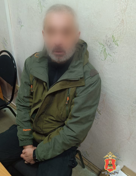 В Тверской области госавтоинспекторы задержали мужчину с двумя канистрами марихуаны