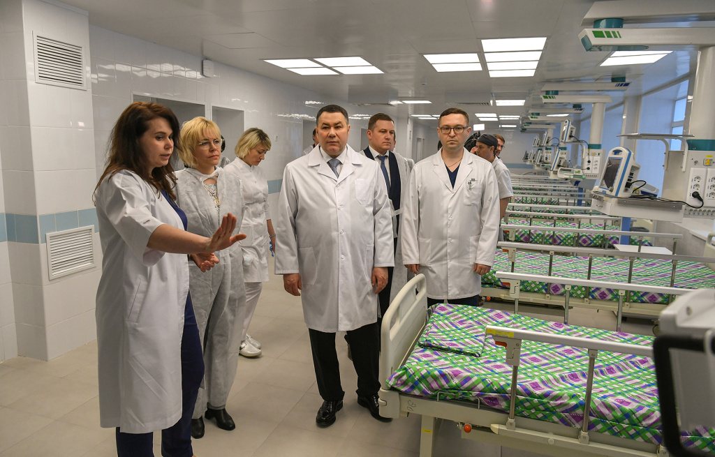 Игорь Руденя посетил оснащенные новым оборудованием подразделения городской больницы №6 Твери