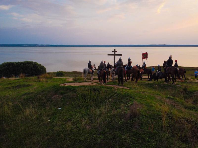 Участники реконструкции конного похода Александра Невского приедут в Торжок