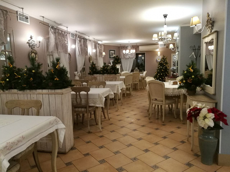 В Твери стали известны победители конкурса на лучшее новогоднее оформление кафе и магазинов