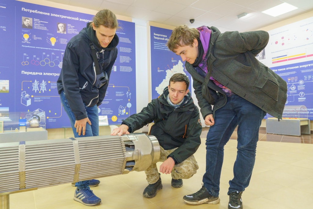 60 студентов Московского энергетического института познакомились с работой Калининской атомной станции