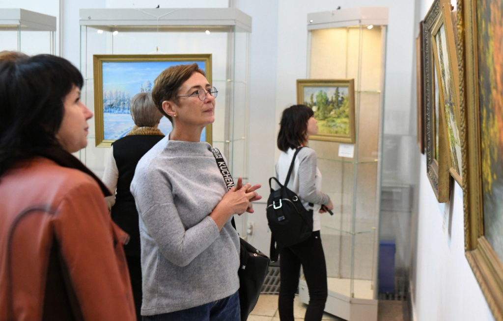 В Твери открылась выставка живописи из частной коллекции Владимира Зорина