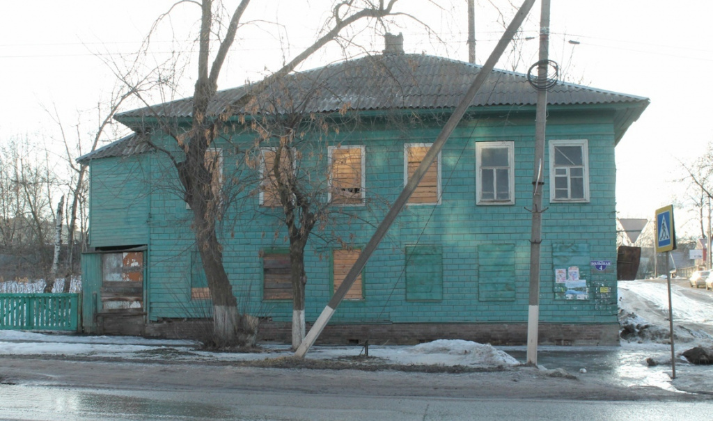 Дом городского головы Ильи Петухова снесли в Бежецке 