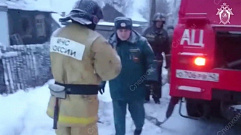 При тушении пожара в Кемеровской области пострадал огнеборец