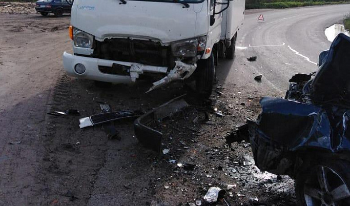 В Торопце после лобового ДТП госпитализировали 41-летнего водителя