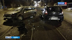 В Твери при столкновении двух иномарок пострадал водитель
