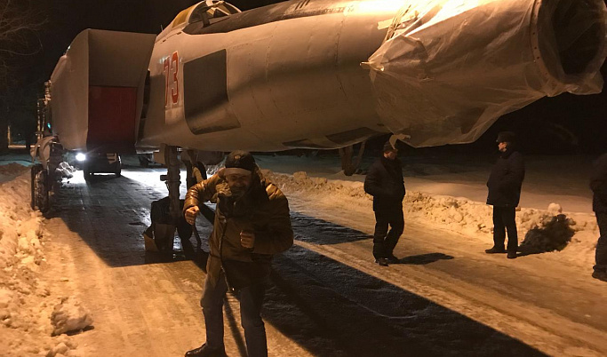 Коллекцию музея под открытым небом в Твери пополнил истребитель МиГ-25Р