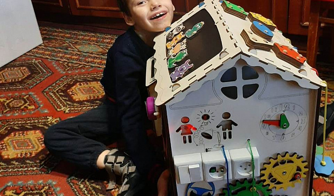 Под Новый год исполнилось желание 7-летнего Ярослава Елизарова из Твери 