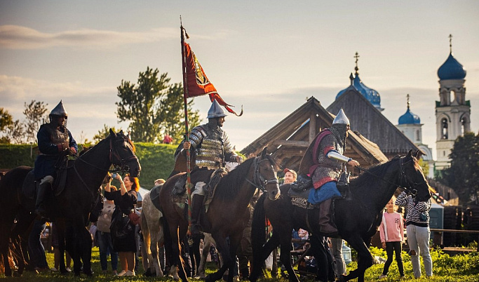 В Торжок прибудут участники уникальной исторической реконструкции конного похода Александра Невского