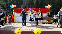 Школьников из Ржева наградили за участие в тушении пожара