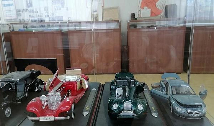 В Редкино открылась особенная выставка автомобилей 