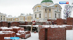 Строительную площадку Спасо-Преображенского собора посетил глава региона Игорь Руденя