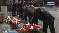 В Твери прошел митинг памяти полицейских, погибших при исполнении служебного долга