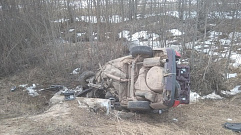 Автомобиль вылетел в кювет в Тверской области, водитель погиб