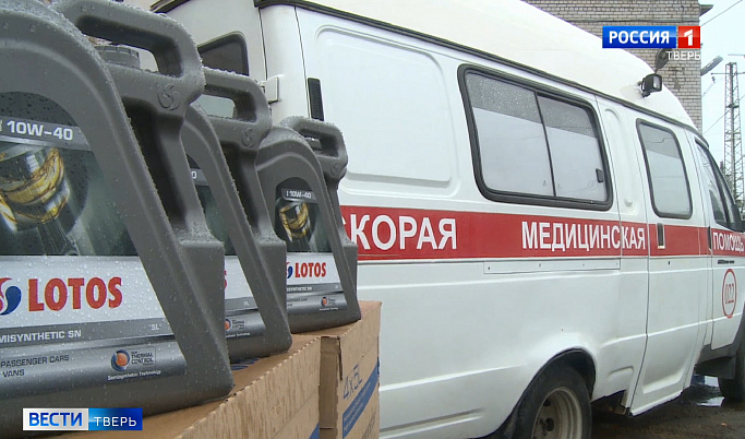 Компания «Авто-Альянс» передала Тверской станции скорой помощи 200 литров моторного масла
