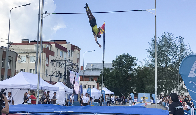 Фестиваль прыжков проходит в Твери