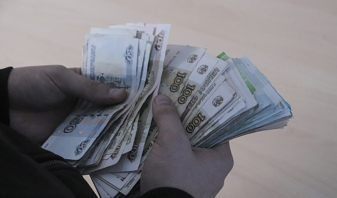 Житель Твери за 5 дней сделал 13 денежных переводов мошеннику