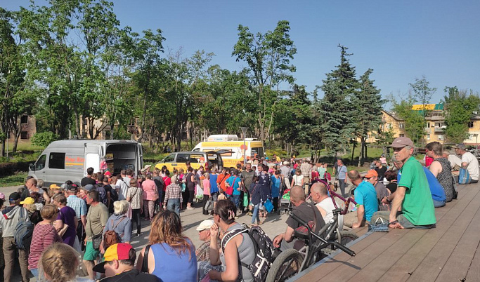 50 дней на Донбассе: волонтер из Твери помогает жителям Мариуполя