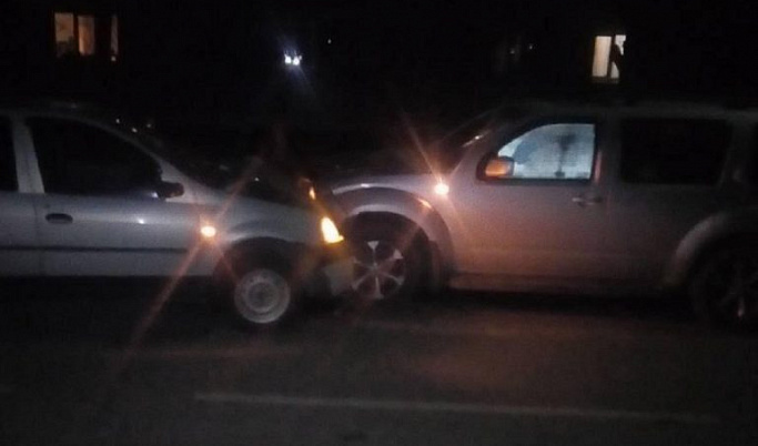 Водитель легковушки спровоцировал ДТП в Тверской области