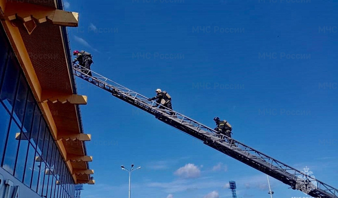 Спасатели провели пожарно-тактические учения в Твери
