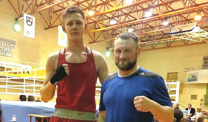 Евгений Фролов из Твери стал серебряным призером международного турнира по боксу
