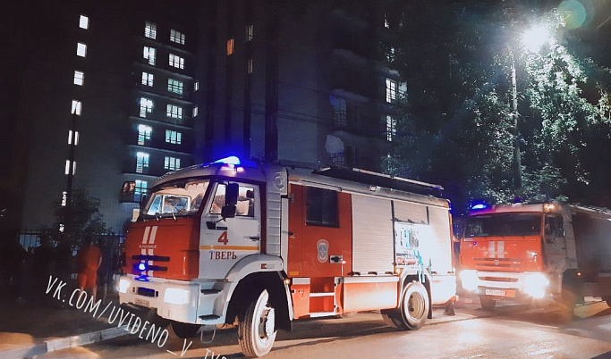 В Твери пожарные 40 минут тушили студенческое общежитие