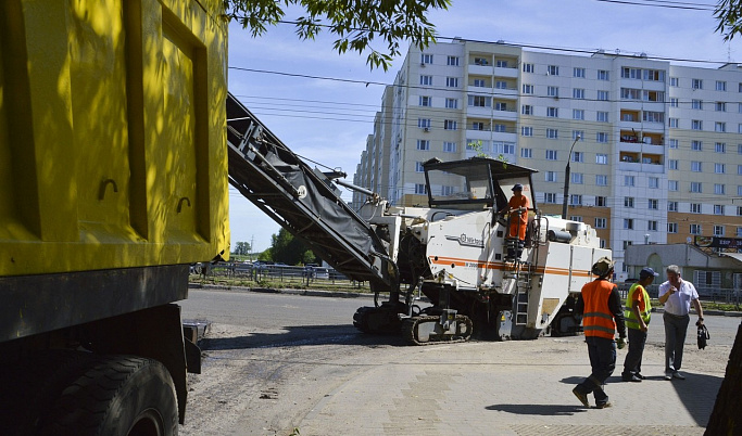 В Твери отремонтировали участок дороги по улице Хромова