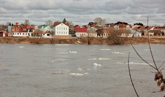 На двух реках Тверской области продолжится высокое половодье