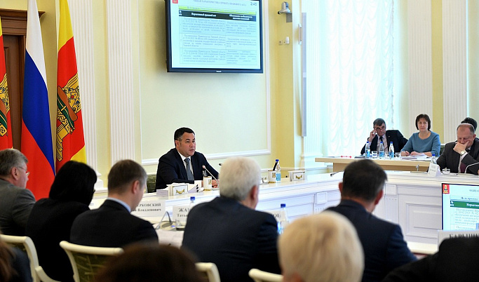 Вопросы доступности квалифицированной медпомощи обсудили в Правительстве Тверской области