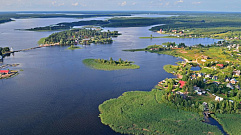Озеро Селигер стало одним из самых популярных мест России для отдыха в начале осени