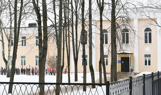 Губернатор Игорь Руденя посетил Лихославльскую школу № 1