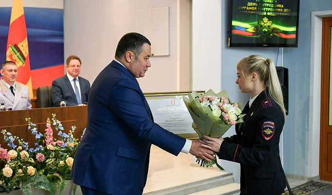 Игорь Руденя наградил сотрудников органов внутренних дел Тверской области