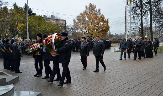 Тверские полицейские почтили память погибших при выполнении служебного долга