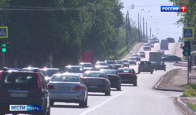 В Твери водители жалуются на пробки в районе Бежецкого и Петербургского шоссе