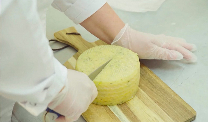Почти 130 тонн сыра произвели предприятия Тверской области в 2021 году