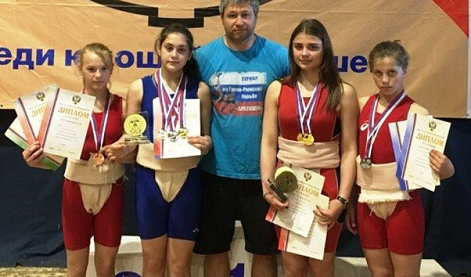 Сумоисты Тверской области привезли 8 медалей с первенства России