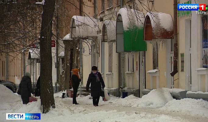 Дождь, лед и снежная каша: как жителям Твери и области справиться с непогодой