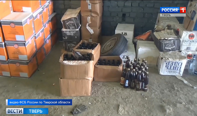 В Твери осудили трёх иностранцев за торговлю поддельным алкоголем 