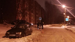 Женщина-пешеход попала под колеса автомобиля в Твери