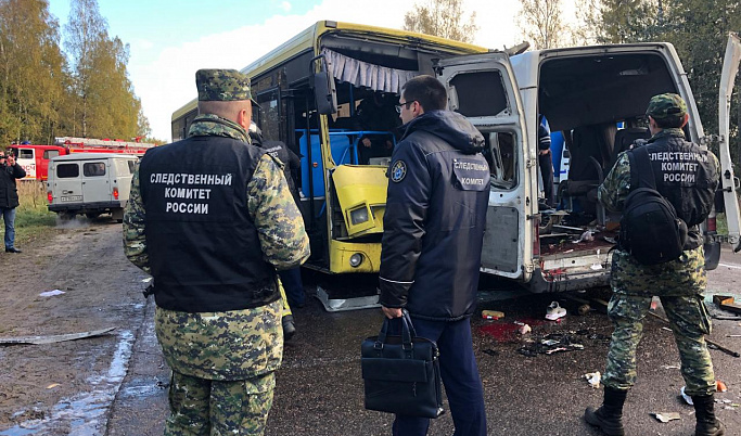 Директора компании-перевозчика задержали после ДТП с 13 погибшими под Тверью