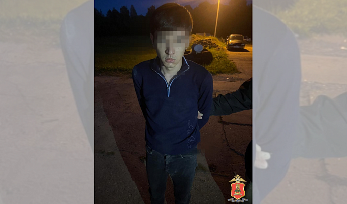 Во Ржеве 24-летний парень пытался сбыть 43 свертка с героином 