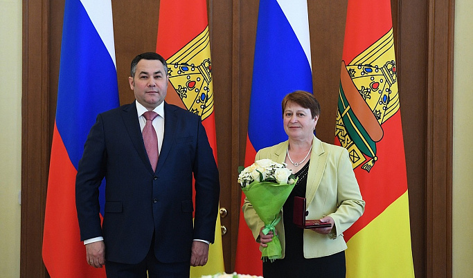 Губернатор Игорь Руденя вручил награды в честь Дня России