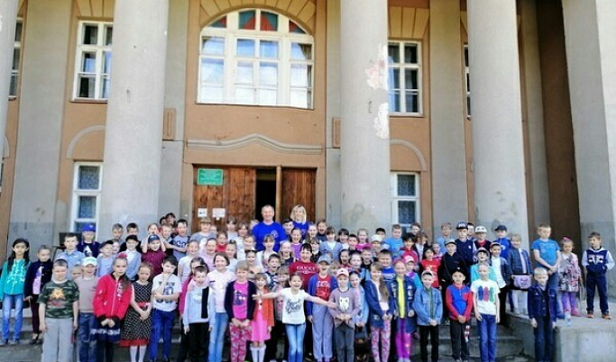 Волонтеры встретились со школьниками из Бежецка