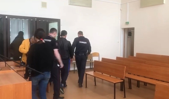 Мигранта заключили под стражу за кражу с карты 35 тысяч рублей в Твери