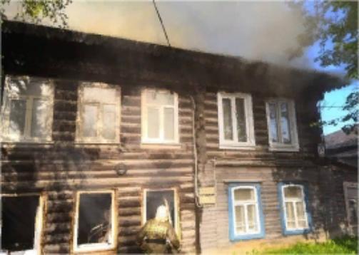 Три человека погибли на пожаре в Бежецке